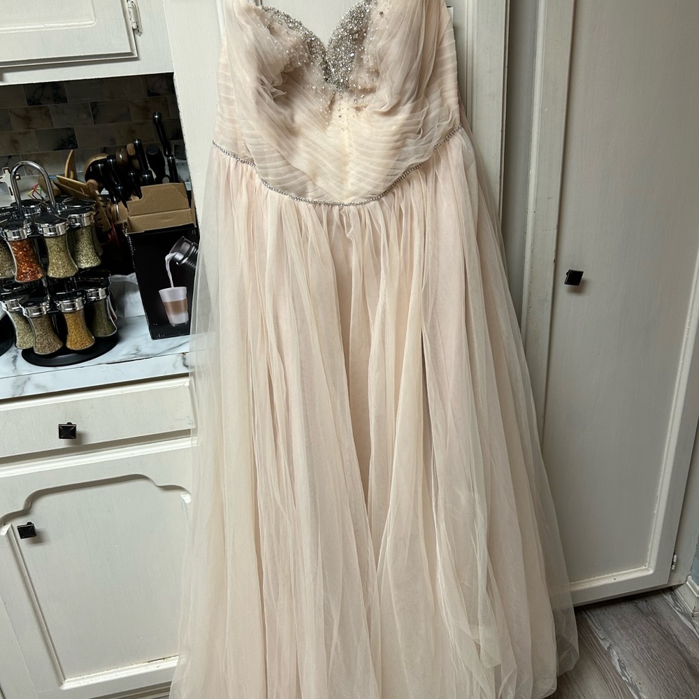 David’s Bridal. David’s Bridal studio wedding dress. Size 20W. Color Stone - Picture 5 of 11